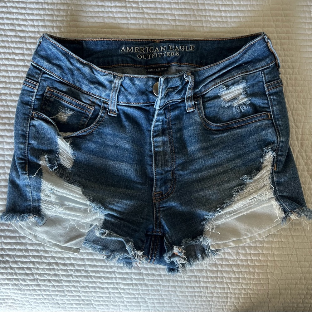 America Eagle Outfitters - super stretch hi-rise Jean Short - size 6